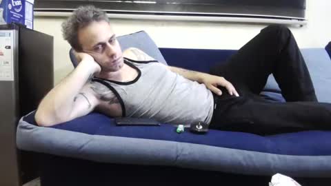 cezar online show from October 20, 2025, 5:24 pm