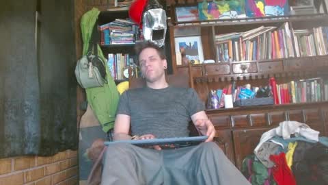 cguffey2284 online show from February 27, 2025, 12:10 am