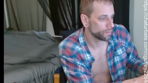 Snapshot of cguffey2284 chatting on February 1, 2026, 1:09 pm cguffey2284 online show from February 1, 2026, 1:09 pm