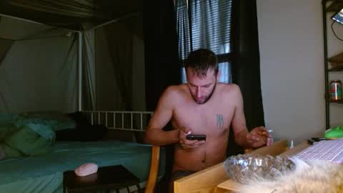 Snapshot of cguffey2284 chatting on February 16, 2026, 2:13 pm cguffey2284 online show from February 16, 2026, 2:13 pm