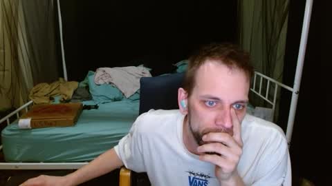 Snapshot of cguffey2284 chatting on February 26, 2026, 3:38 am cguffey2284 online show from February 26, 2026, 3:38 am