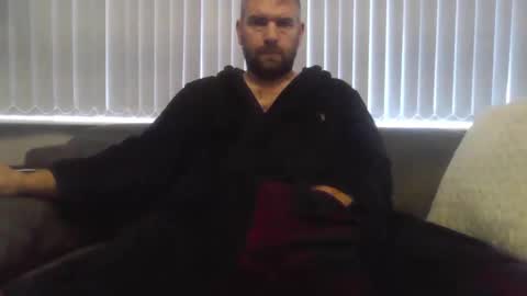 ch33ky85 online show from November 27, 2025, 12:51 pm