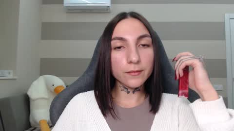 Kate online show from February 3, 2025, 6:07 pm