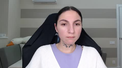 Kate online show from February 14, 2025, 9:34 am