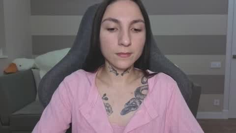 Kate online show from November 15, 2025, 6:22 am