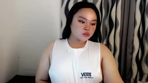 chabilataxx online show from December 16, 2024, 1:54 pm