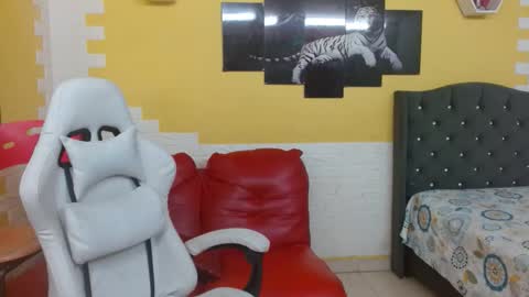 chacorta_ online show from March 27, 2026, 1:00 pm