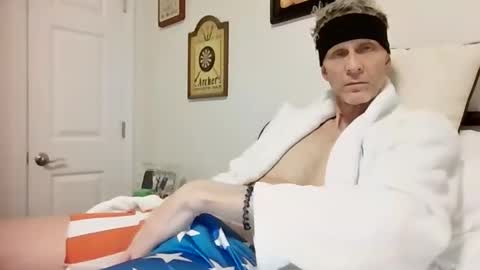 chad6f00t6 online show from May 8, 2026, 3:56 am