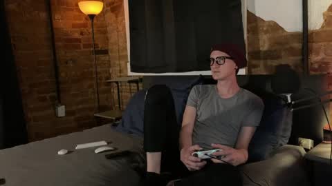 chadbentley420 online show from April 7, 2026, 4:13 am