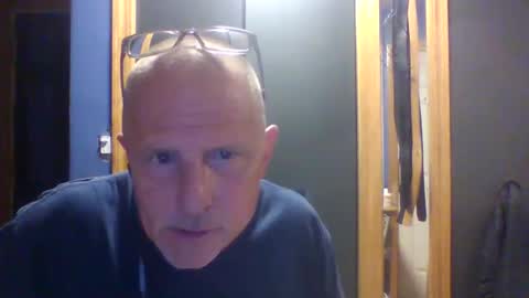 Snapshot of chadsters123 chatting on June 1, 2026, 11:17 pm chadsters123 online show from June 1, 2026, 11:17 pm