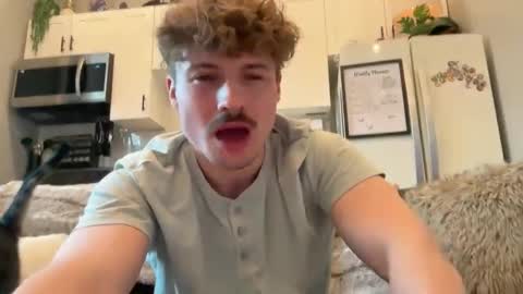 ChadTitan online show from April 8, 2026, 11:05 pm