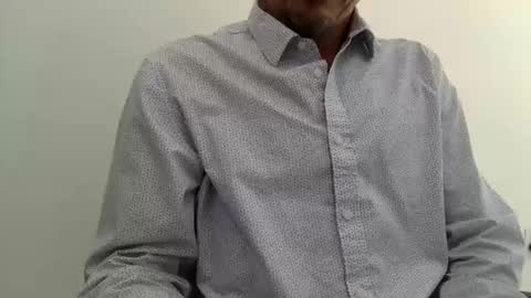 Snapshot of chagaschoo chatting on October 29, 2025, 6:42 pm Chags online show from October 29, 2025, 6:42 pm