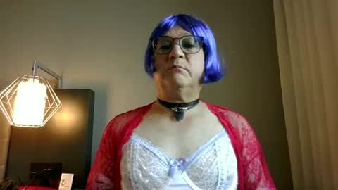 Snapshot of champagne4mist chatting on June 19, 2026, 12:04 am champagne online show from June 19, 2026, 12:04 am