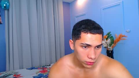 Snapshot of champion_doll chatting on February 3, 2025, 2:55 pm aurora and lian online show from February 3, 2025, 2:55 pm