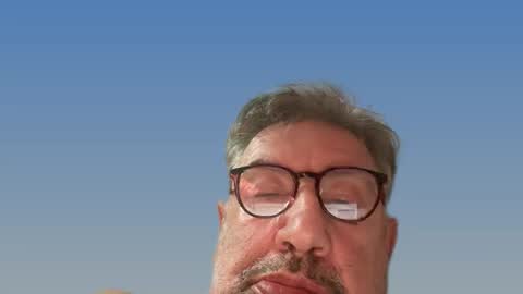 champsex305610 online show from October 8, 2025, 6:11 am