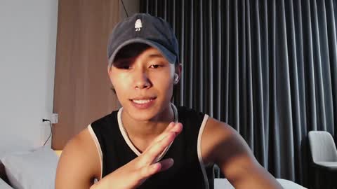 chan_pak online show from December 9, 2024, 7:39 pm