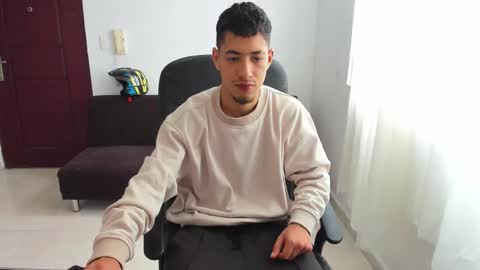 Snapshot of chandler_kenji chatting on October 4, 2025, 4:27 pm Kenji online show from October 4, 2025, 4:27 pm