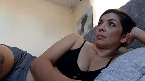 chanel online show from November 1, 2025, 7:49 pm