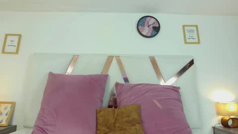 C H A N E L online show from February 24, 2025, 7:52 pm