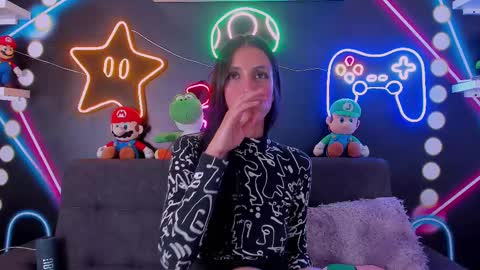 C H A N E L online show from February 27, 2025, 10:31 pm