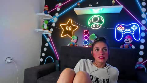 C H A N E L online show from March 7, 2025, 1:53 am