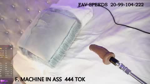 CHANELL online show from December 5, 2025, 1:25 am