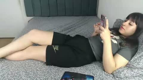 Snapshot of chanelsexyy chatting on February 17, 2025, 9:41 pm Viviana 3 online show from February 17, 2025, 9:41 pm