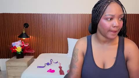 Snapshot of channel_brunette chatting on May 18, 2026, 12:33 pm Chanel online show from May 18, 2026, 12:33 pm