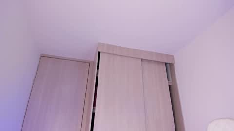  x online show from March 2, 2025, 6:05 am