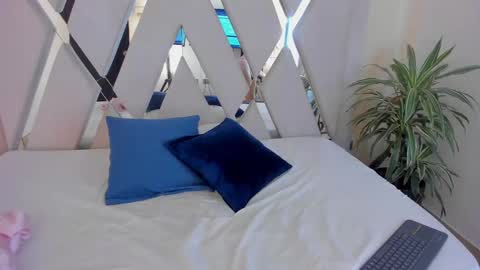 Channel online show from September 29, 2025, 12:32 pm