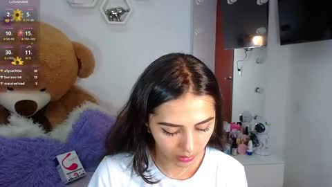 Snapshot of channelrose_1 chatting on December 31, 2024, 12:04 pm Isabella online show from December 31, 2024, 12:04 pm