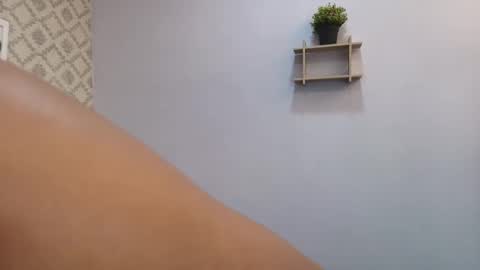 Raquel  online show from February 14, 2025, 6:19 pm