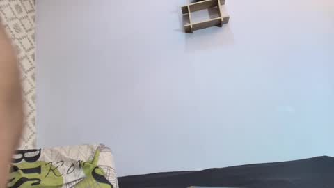 Raquel  online show from March 10, 2025, 12:04 pm