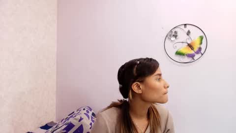 Raquel  online show from September 22, 2025, 12:07 pm