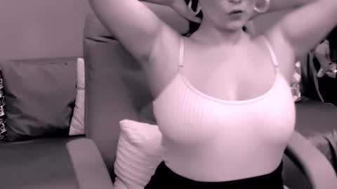 The Queen online show from September 21, 2025, 3:02 pm