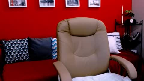 The Queen online show from September 27, 2025, 12:48 am