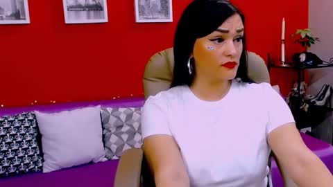 The Queen online show from November 22, 2025, 12:20 am