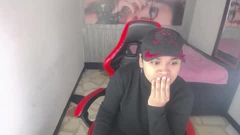 charis_bellota online show from September 14, 2025, 7:46 pm