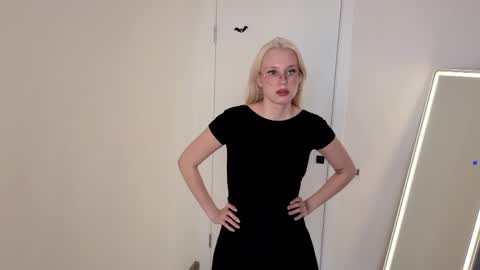 Tessa online show from June 1, 2026, 8:16 am
