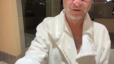 charles4002 online show from January 10, 2026, 12:29 pm