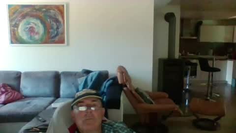charles6064 online show from July 28, 2026, 10:21 am