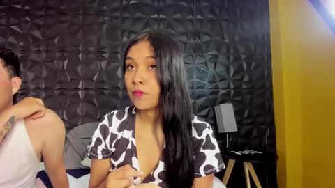 Snapshot of charles_roxy chatting on January 17, 2025, 12:42 pm CHARLES Y ROXY. online show from January 17, 2025, 12:42 pm