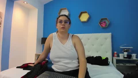 Charles y Elara online show from January 24, 2025, 3:32 am