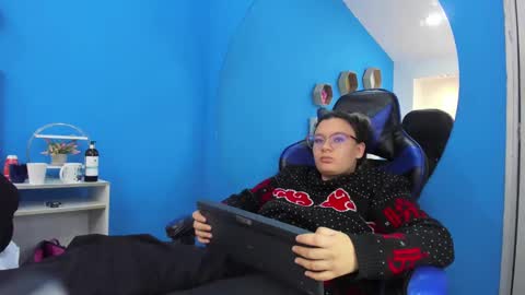 Charles y Elara online show from January 24, 2025, 9:39 am