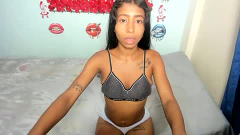 charley_hot online show from October 23, 2025, 6:17 pm