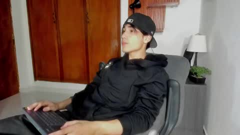 charley_morgan online show from February 17, 2025, 6:48 pm