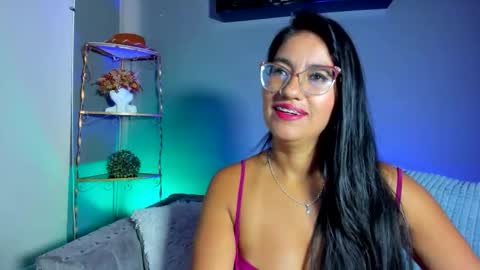 charlhot_ online show from October 30, 2025, 12:39 pm