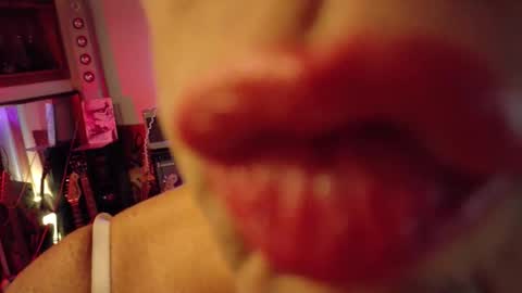 Charli online show from October 17, 2025, 10:56 pm