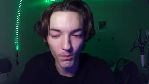 Snapshot of charlied09302 chatting on October 24, 2025, 3:36 am char sexiness online show from October 24, 2025, 3:36 am