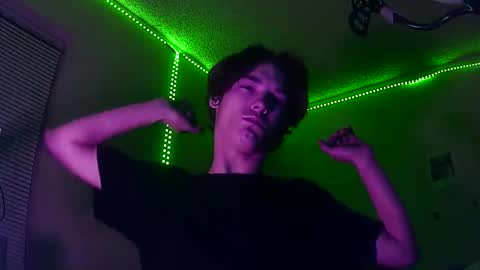 Snapshot of charlied09302 chatting on October 31, 2025, 9:43 am char sexiness online show from October 31, 2025, 9:43 am